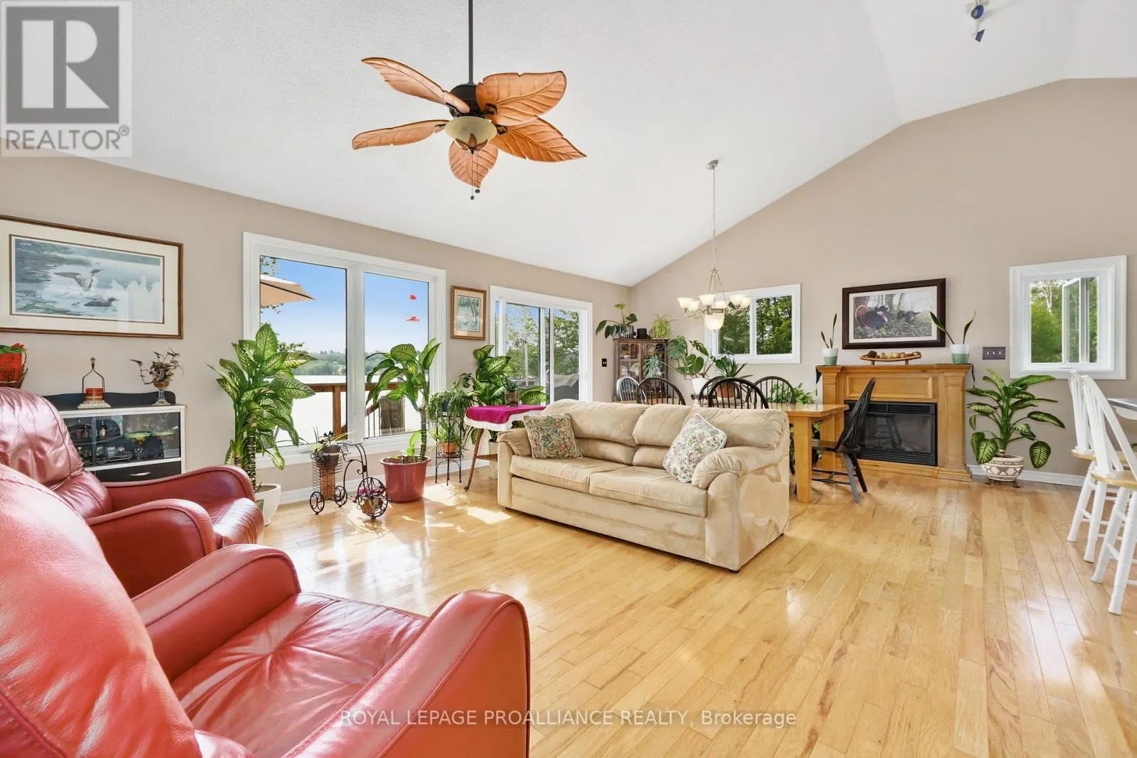 8 - 190 INGHAM ROAD, #8