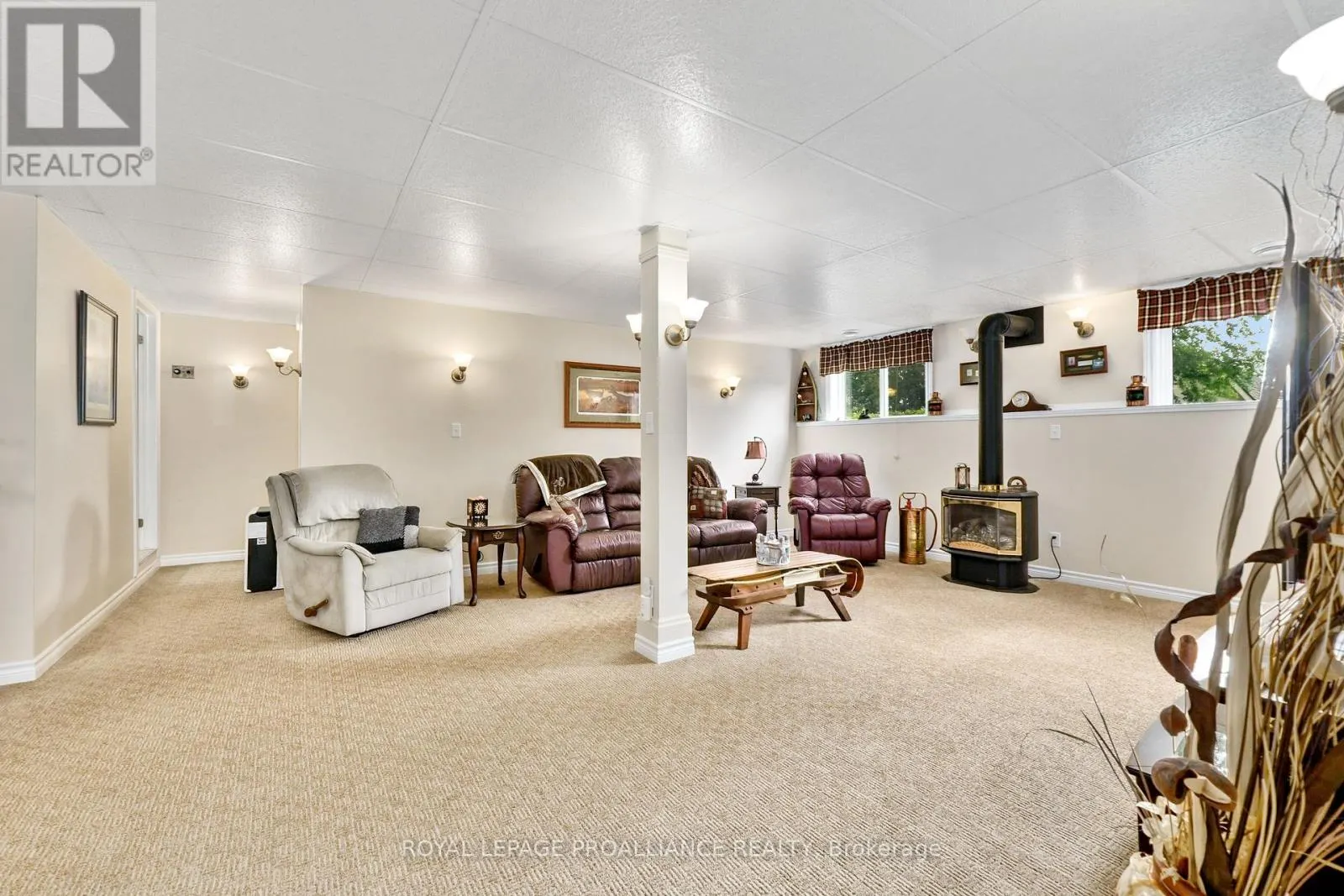 8 - 190 INGHAM ROAD, #8