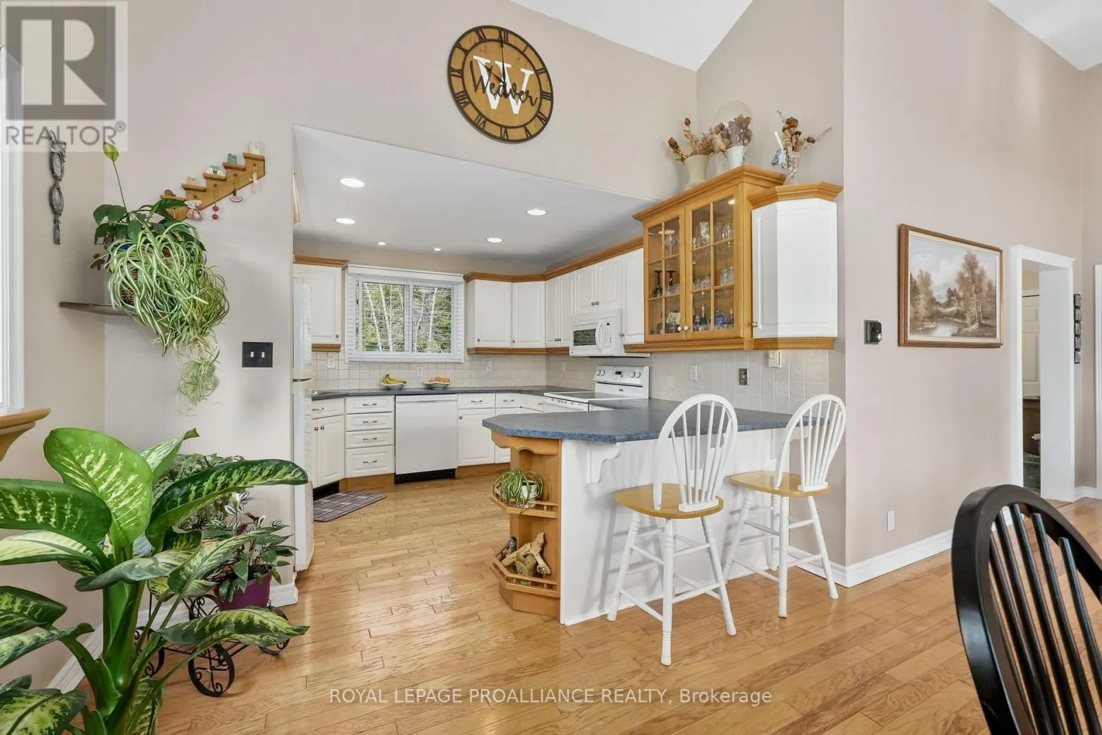 8 - 190 INGHAM ROAD, #8