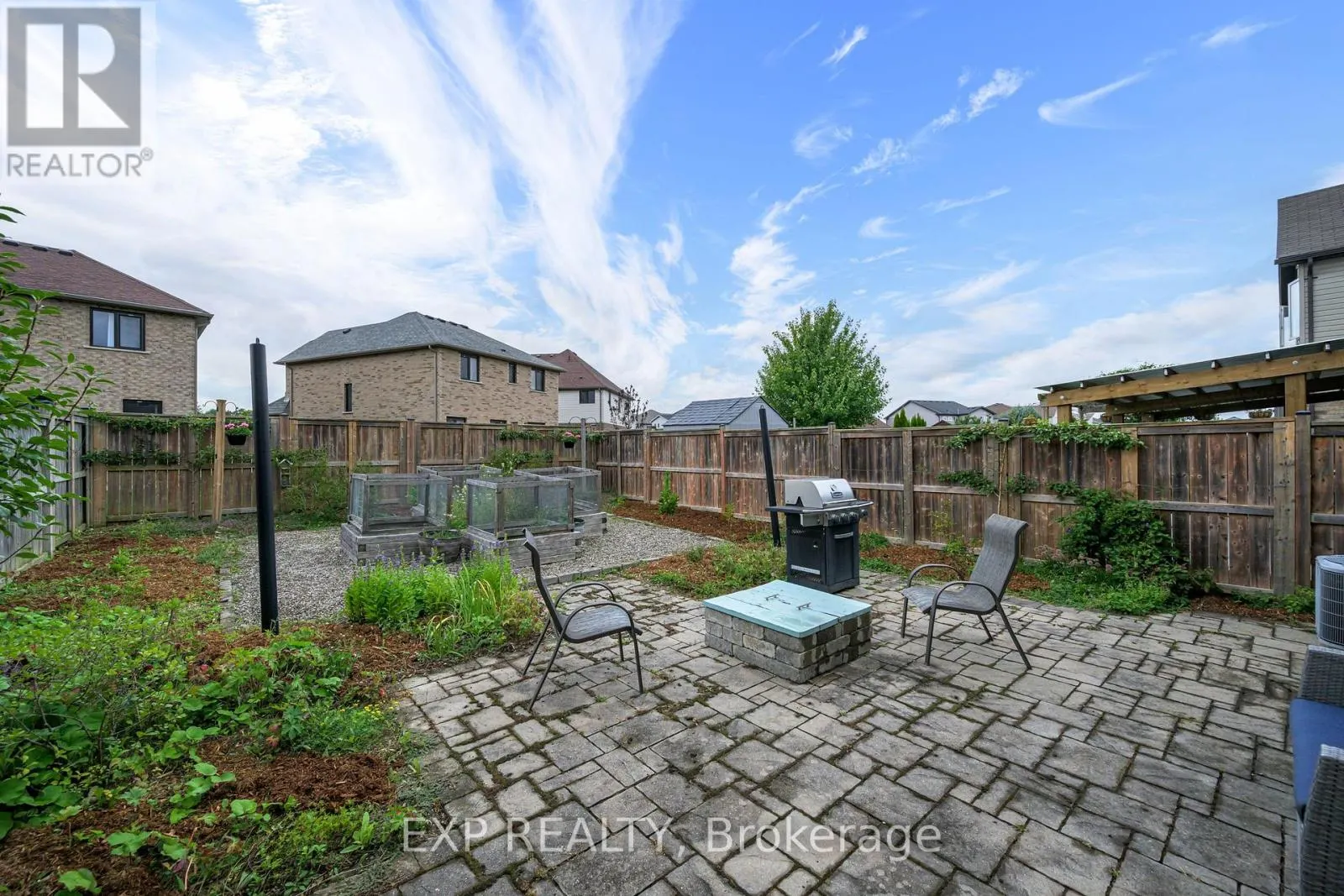 1835 REILLY WALK