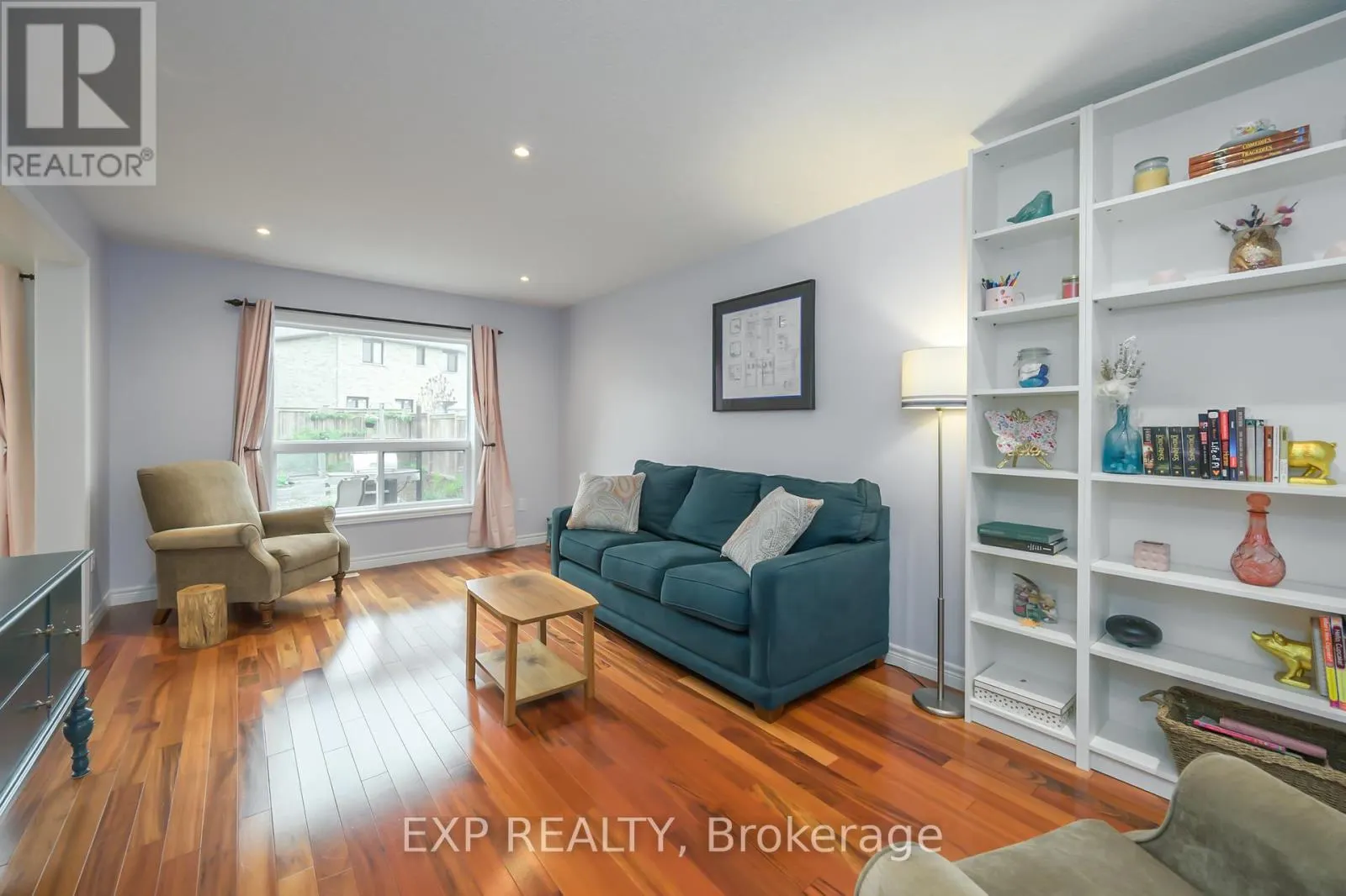 1835 REILLY WALK
