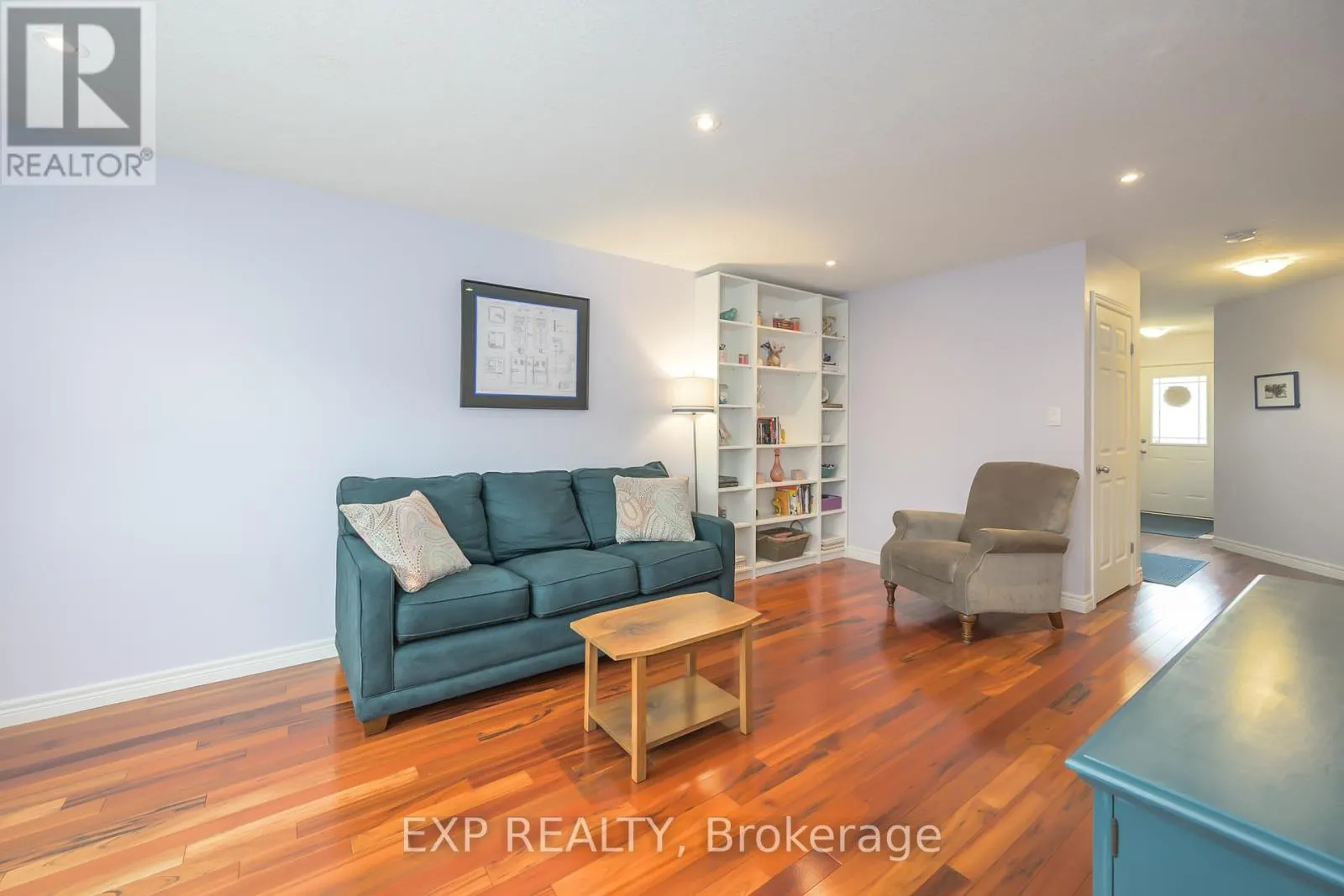 1835 REILLY WALK