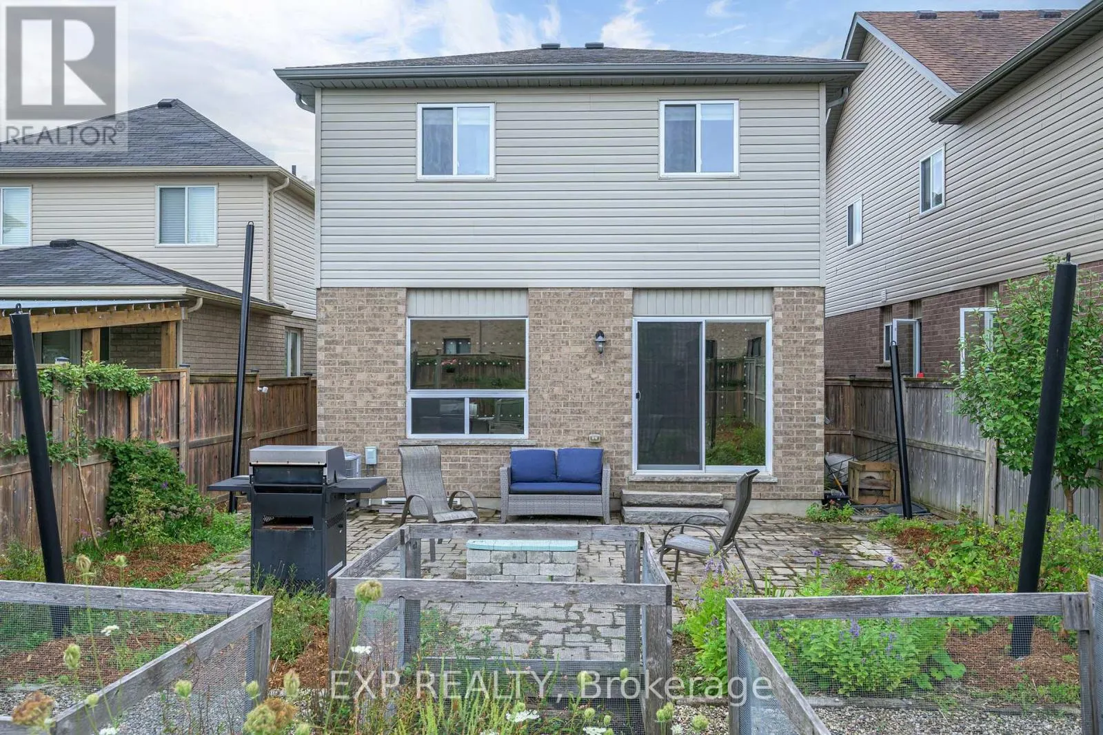 1835 REILLY WALK