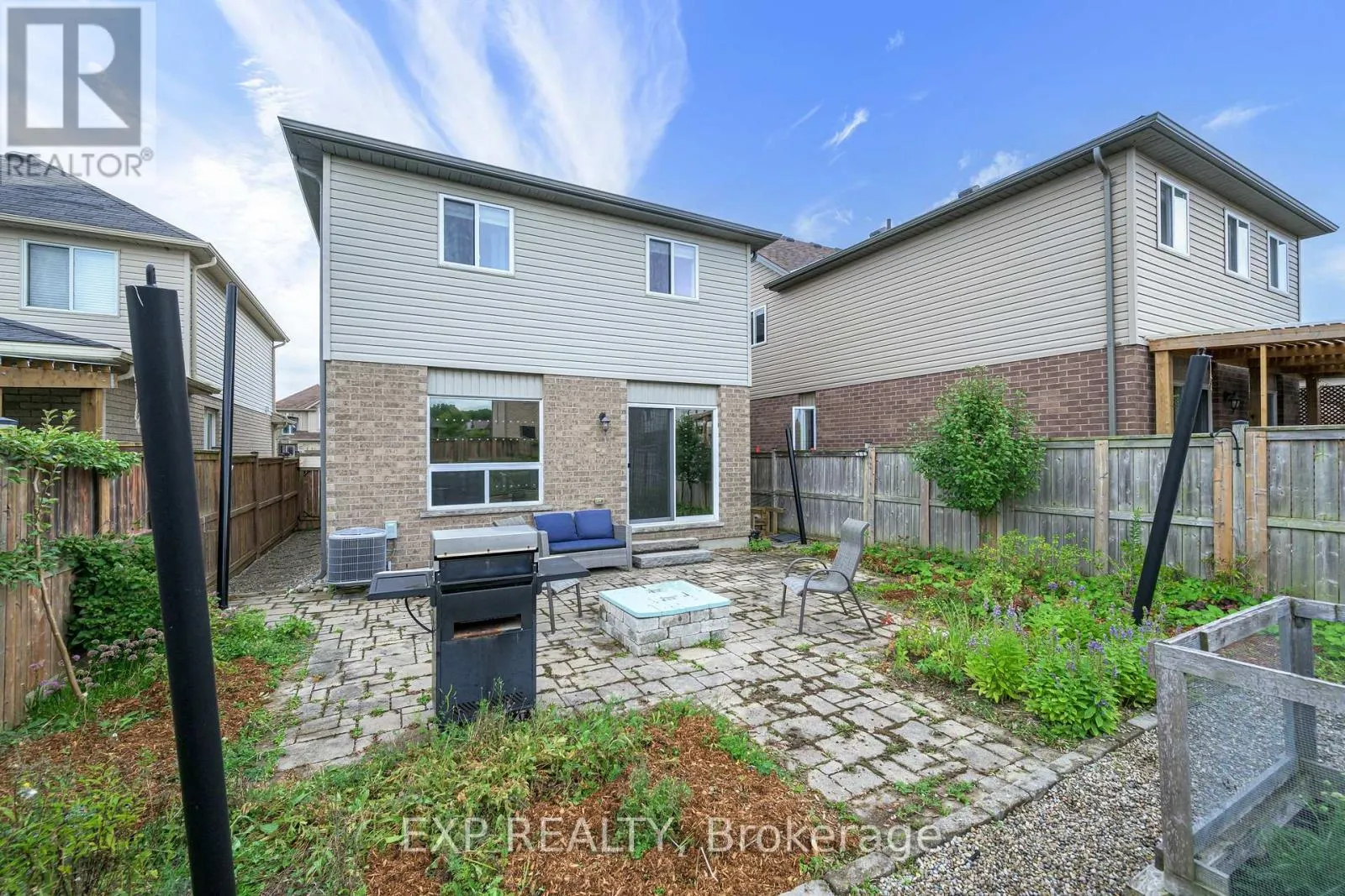 1835 REILLY WALK