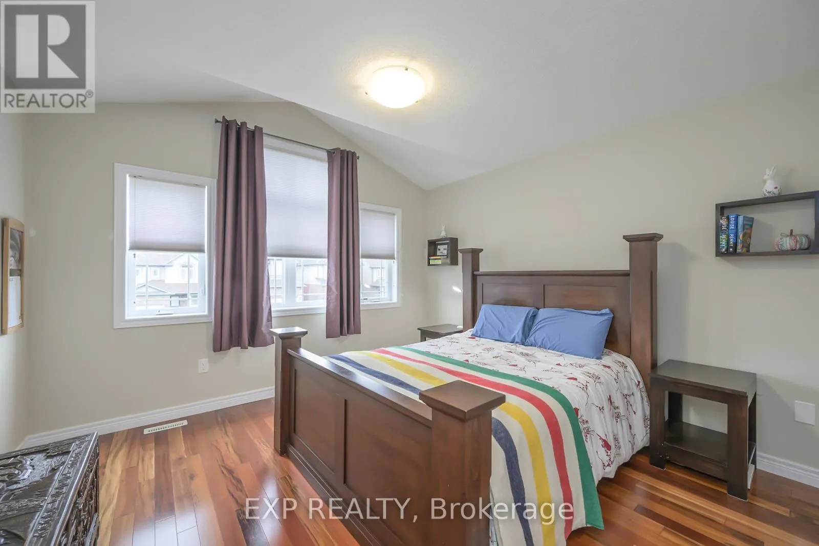 1835 REILLY WALK