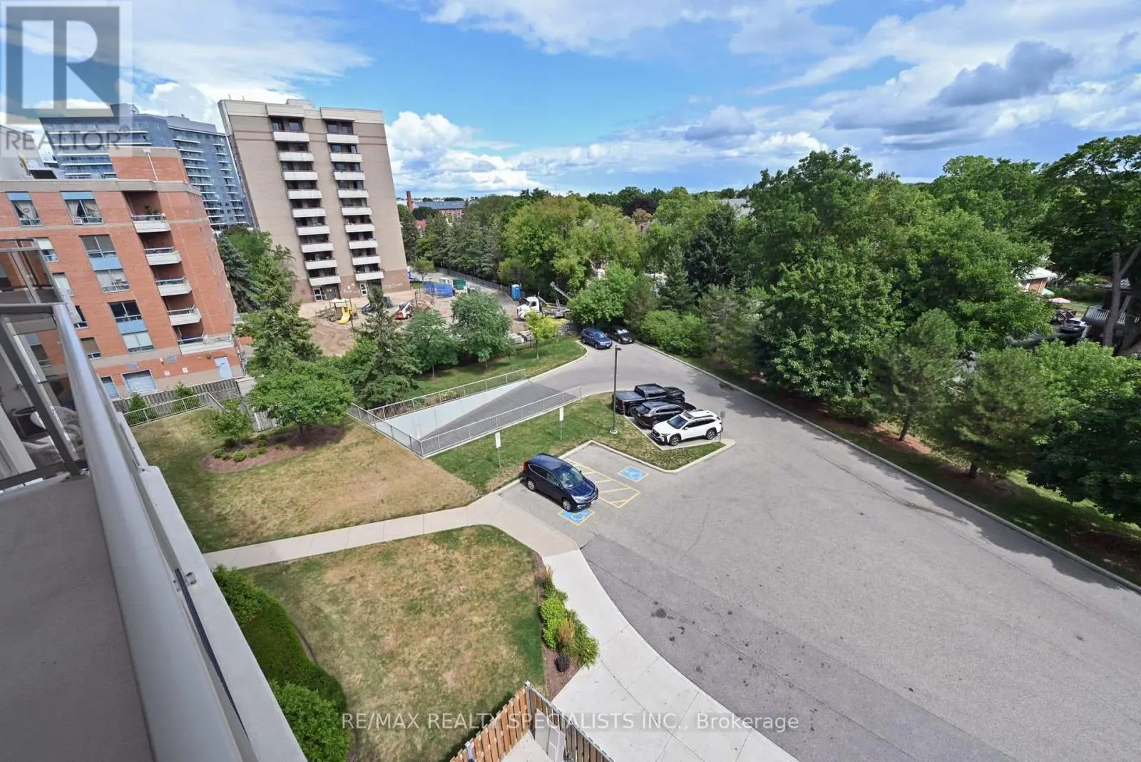 505 - 60 WYNDHAM STREET S