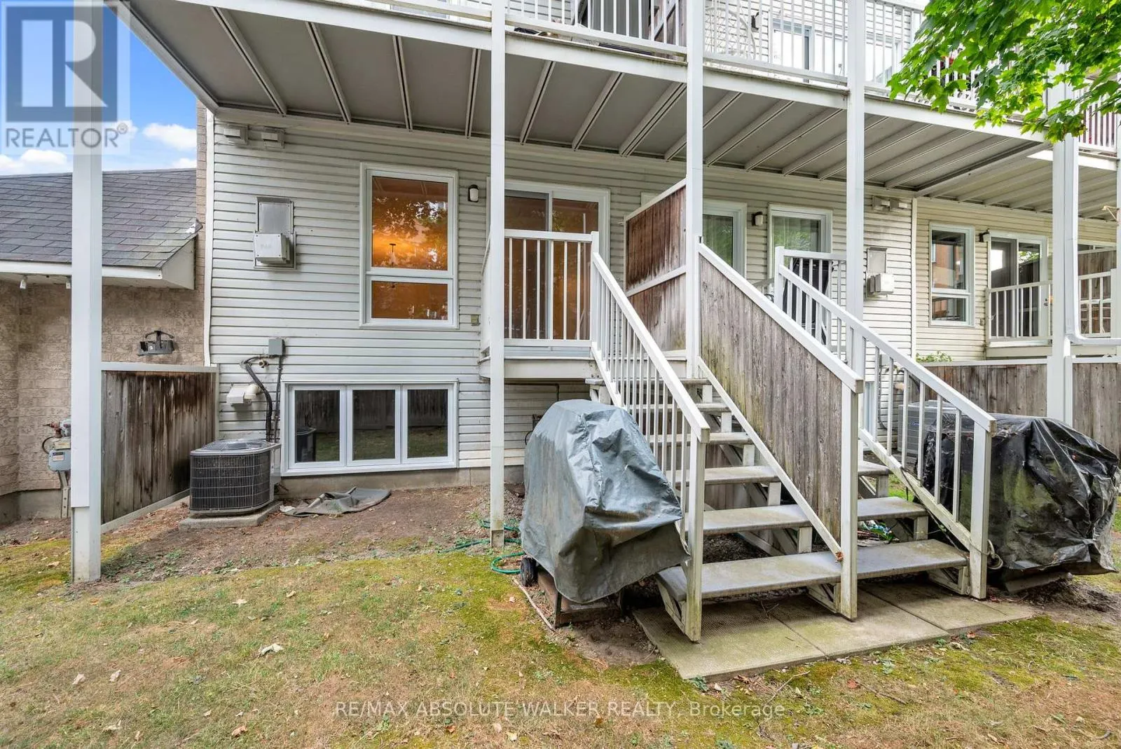 1673 LOCKSLEY LANE