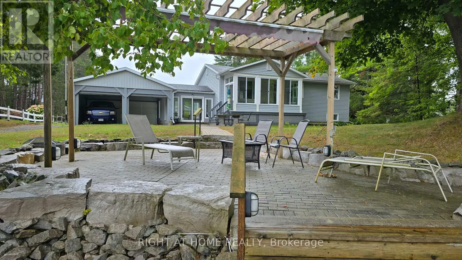 31 PORTAGE ROAD