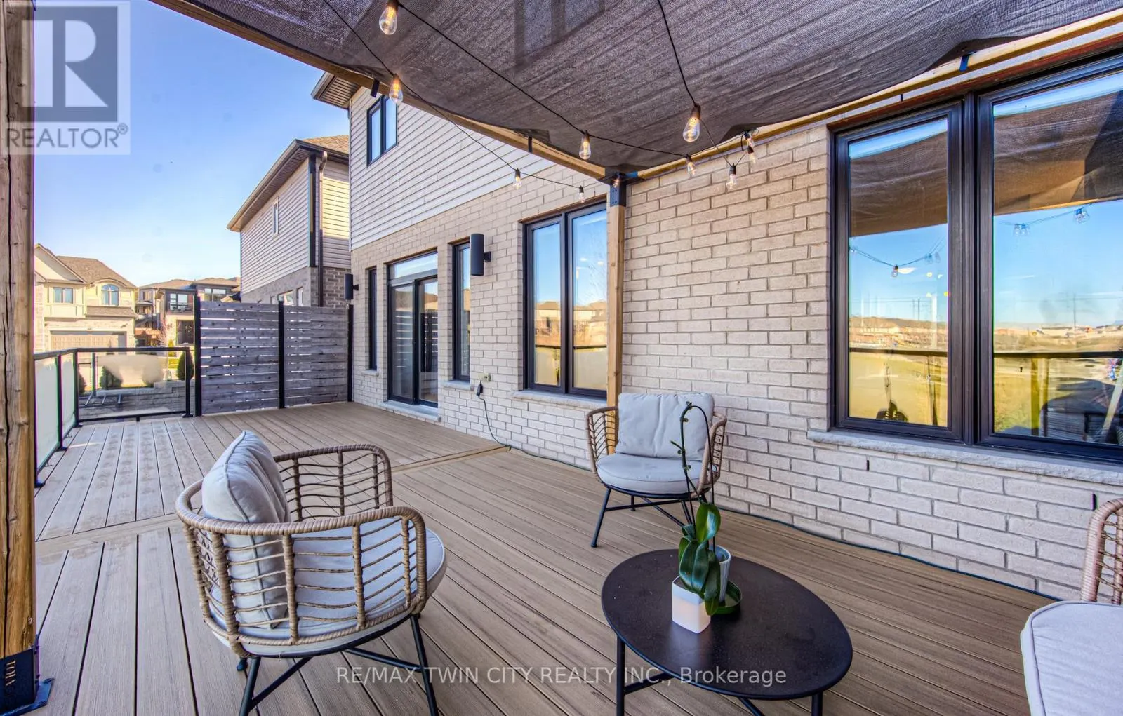 904 THOMAS PEDDER COURT
