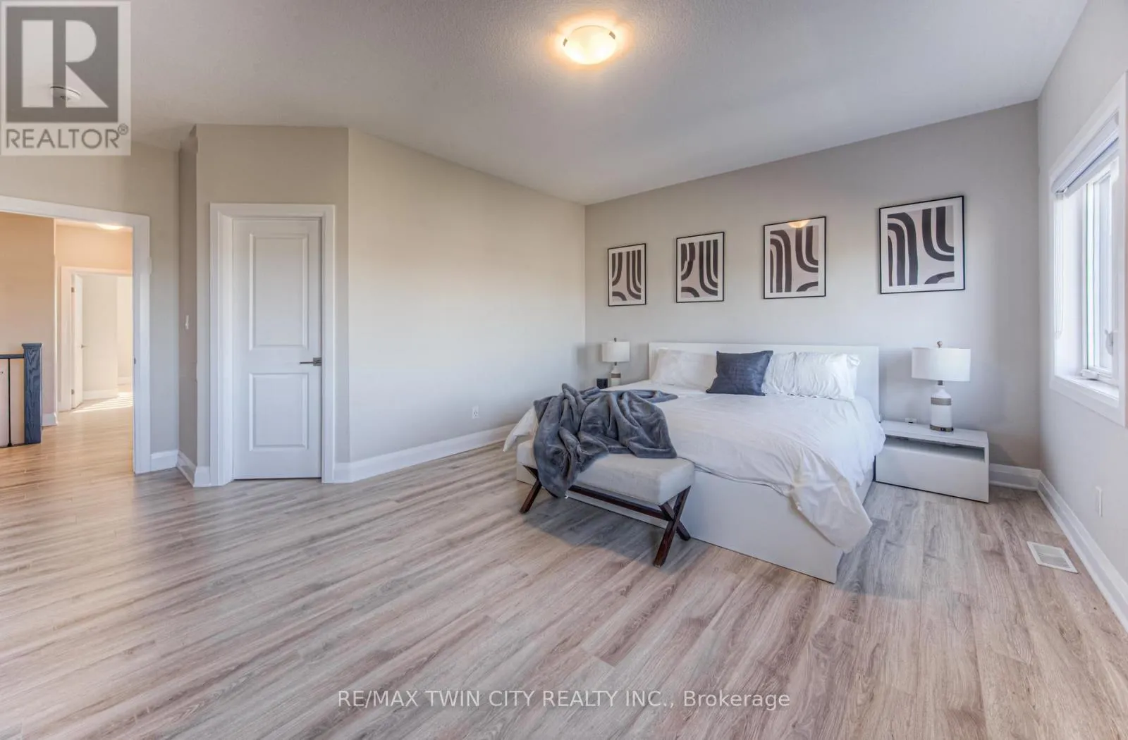904 THOMAS PEDDER COURT