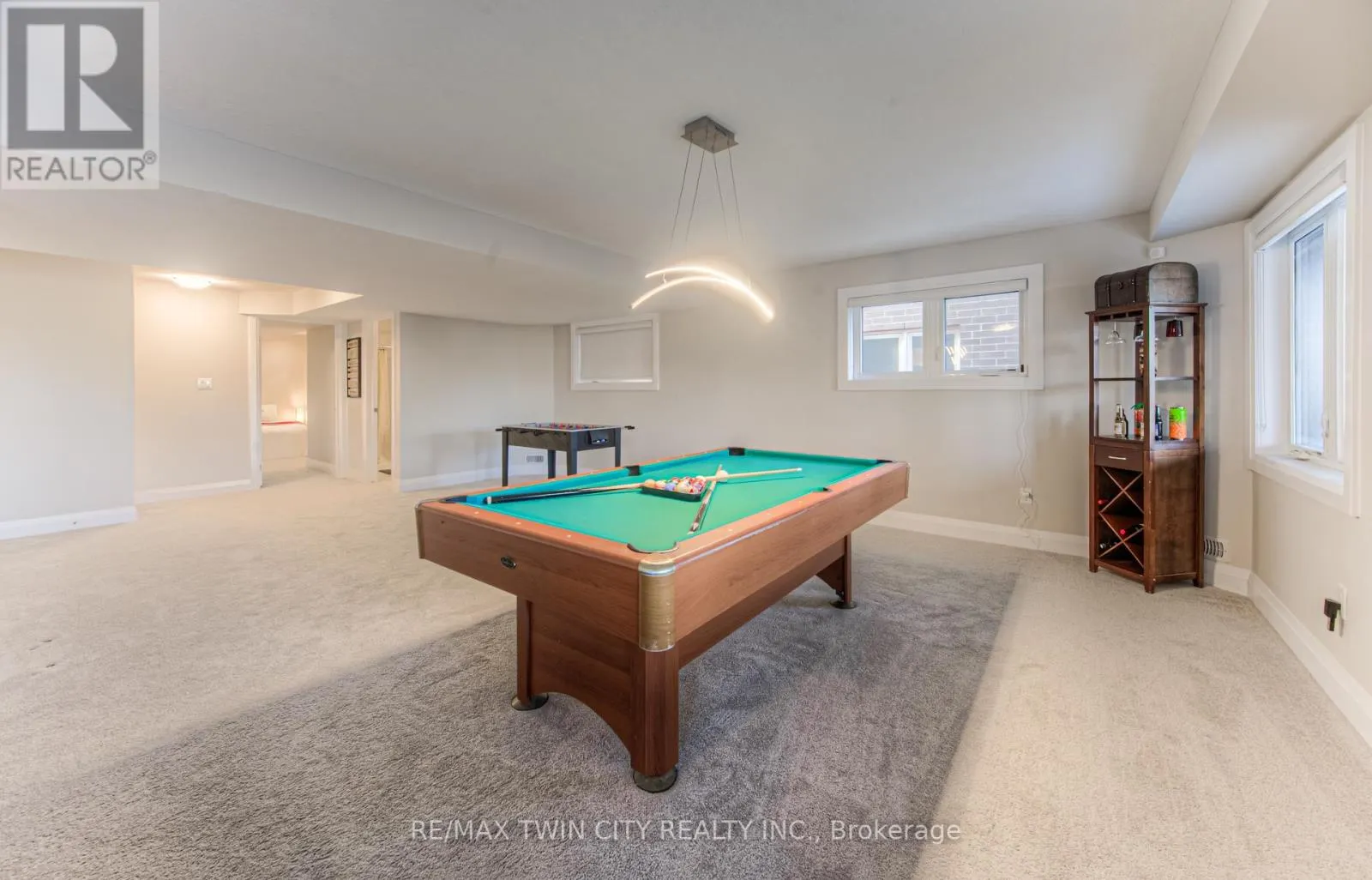 904 THOMAS PEDDER COURT