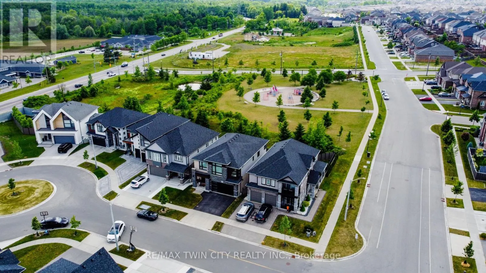 904 THOMAS PEDDER COURT