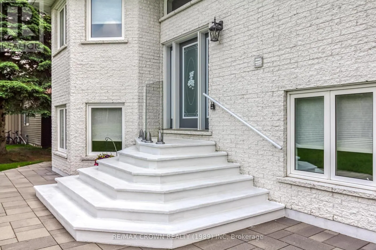 670 DELORME ROAD