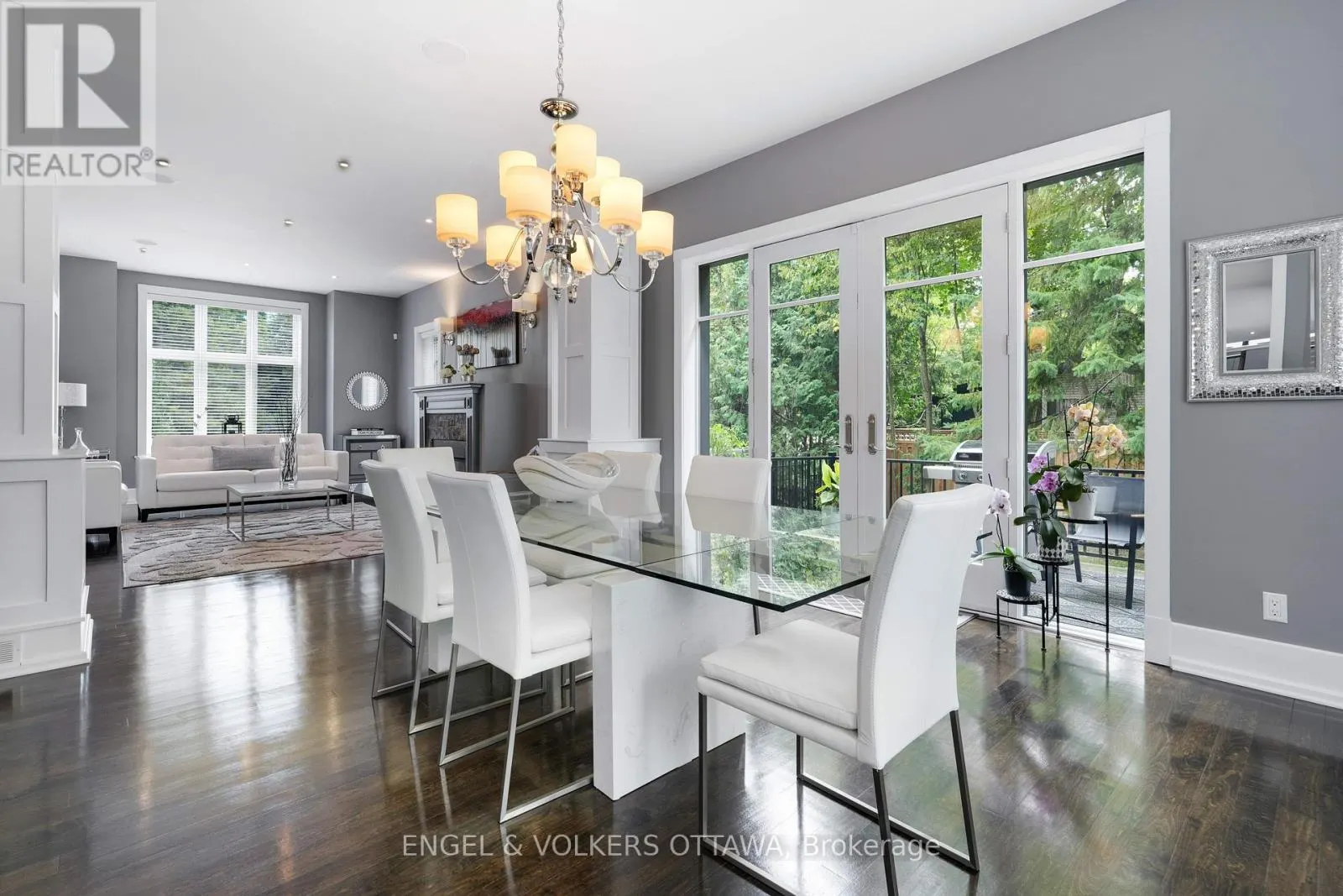 25 KAYMAR DRIVE