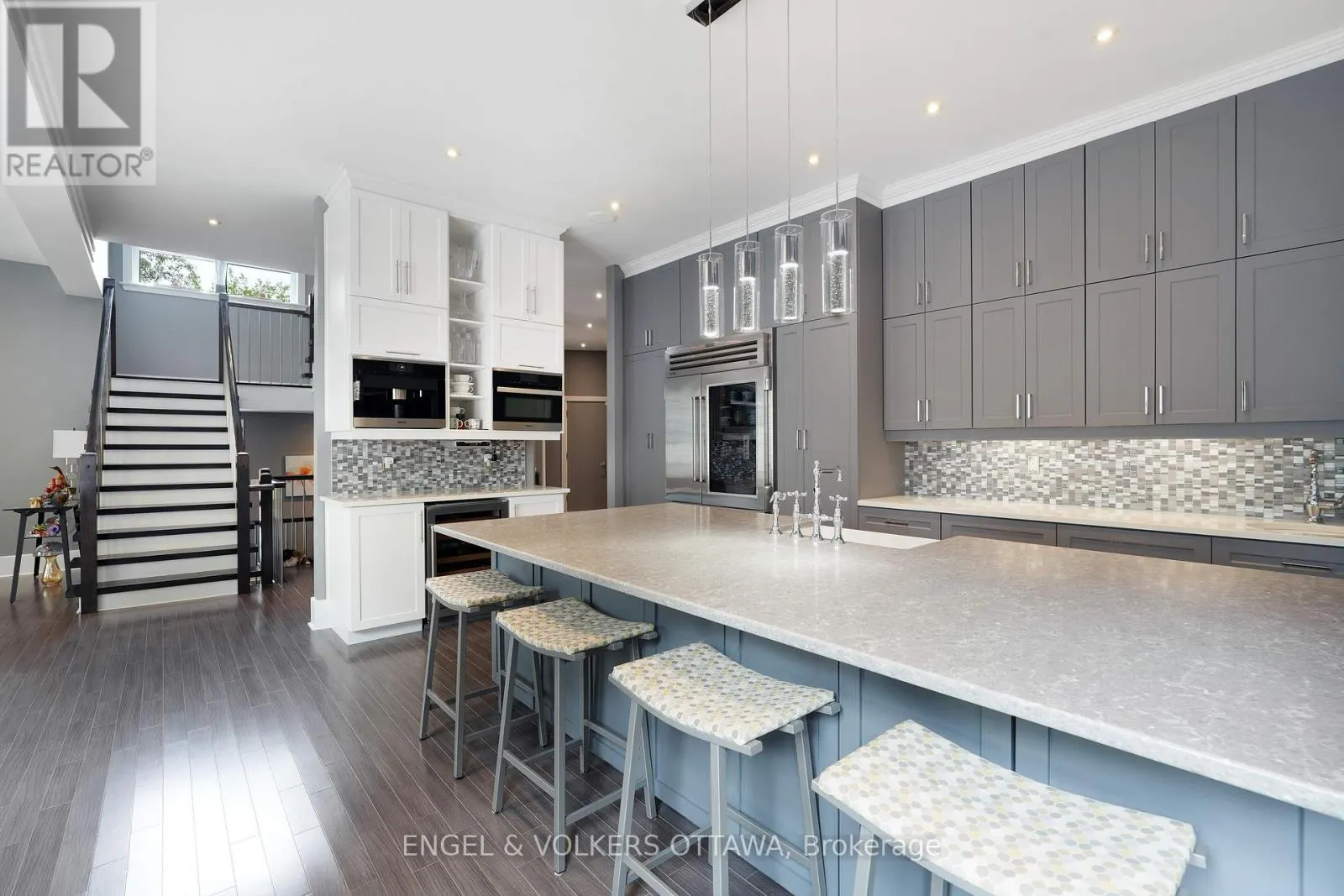 25 KAYMAR DRIVE