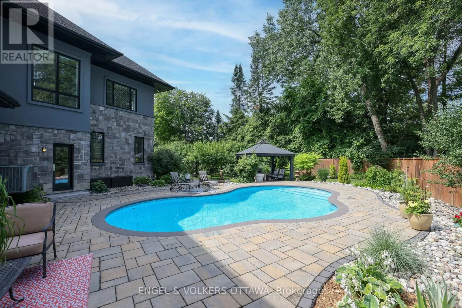 25 KAYMAR DRIVE