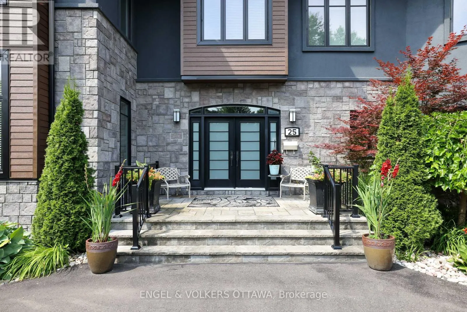 25 KAYMAR DRIVE
