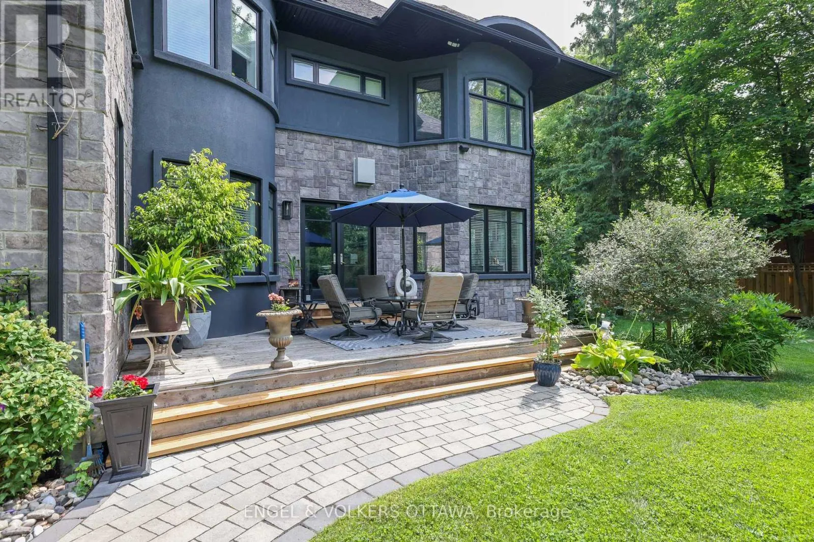 25 KAYMAR DRIVE