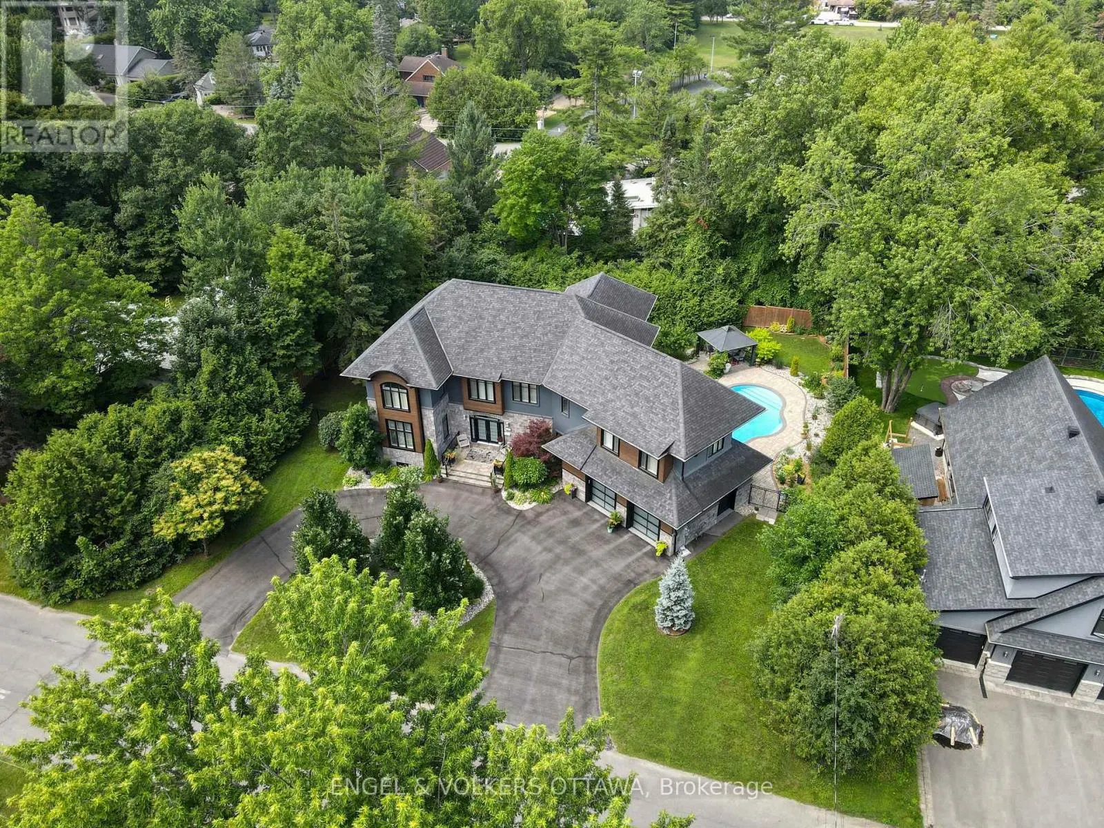 25 KAYMAR DRIVE