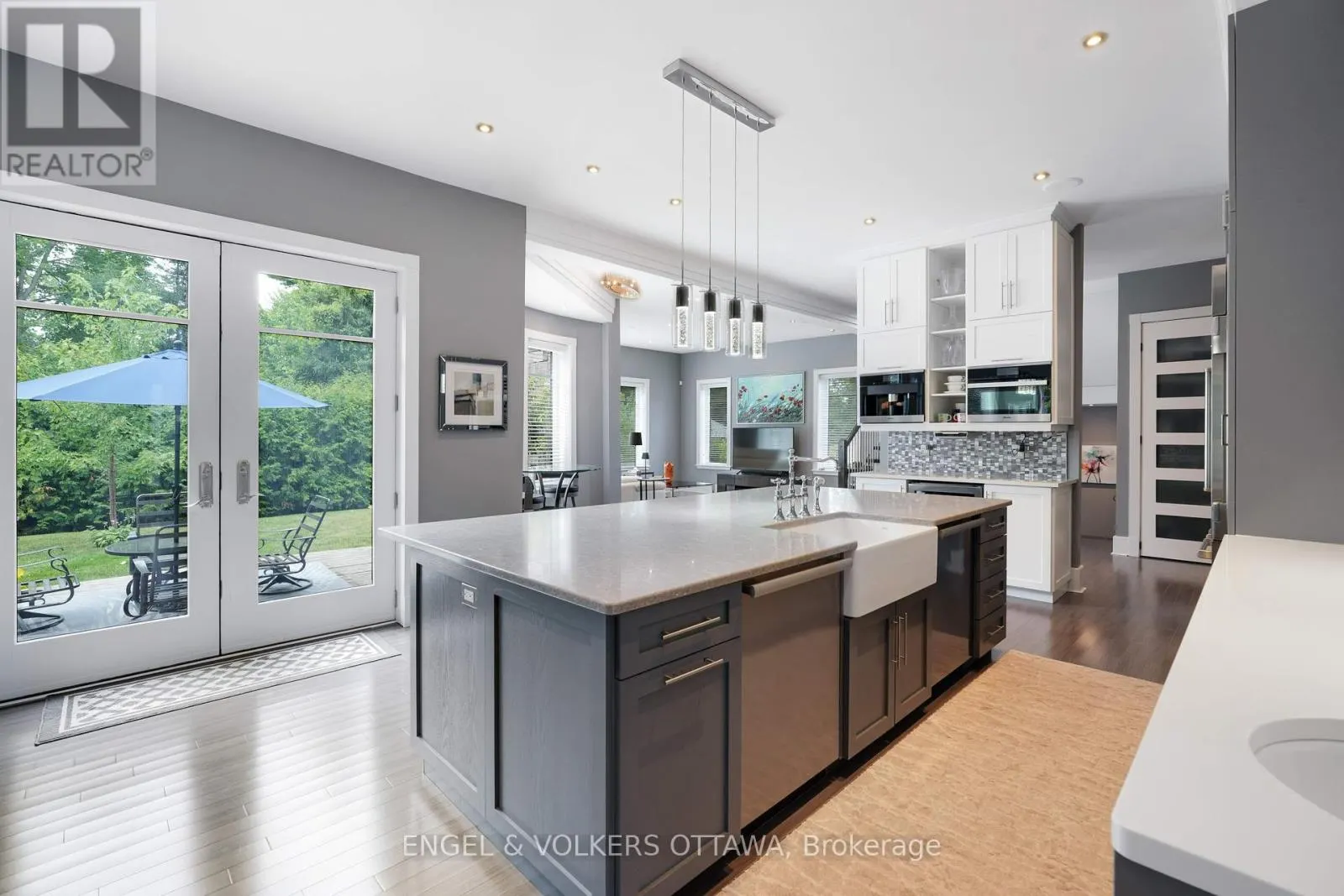 25 KAYMAR DRIVE