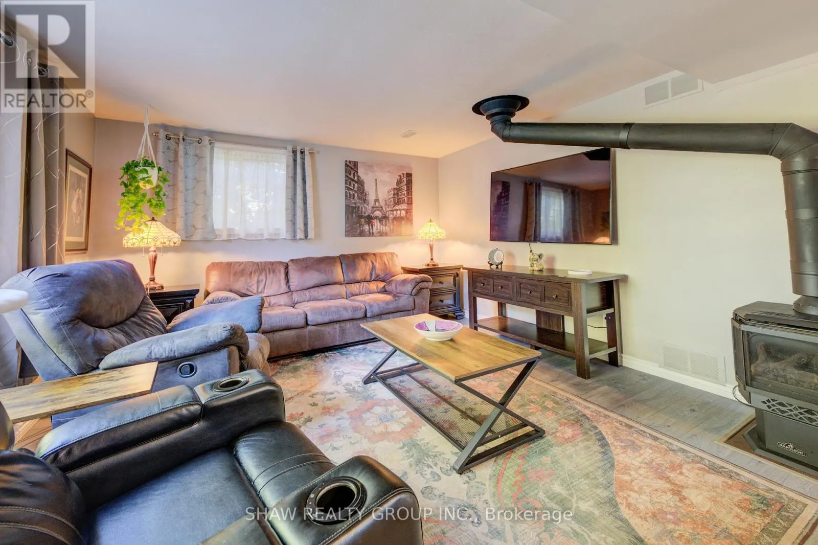 5888 WELLINGTON ROAD