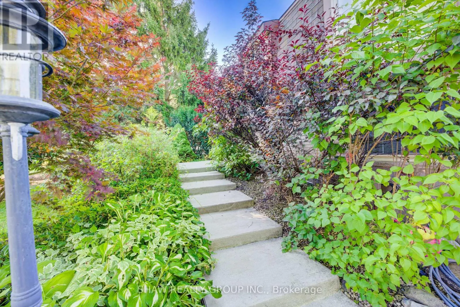 5888 WELLINGTON ROAD