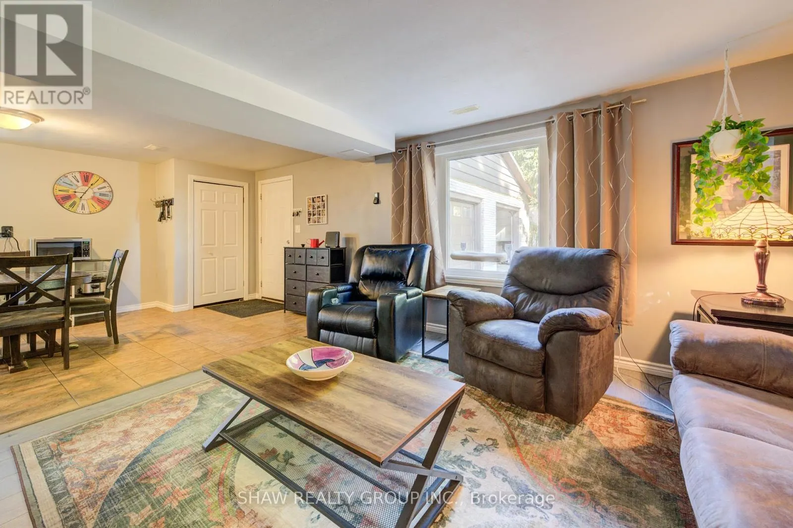 5888 WELLINGTON ROAD