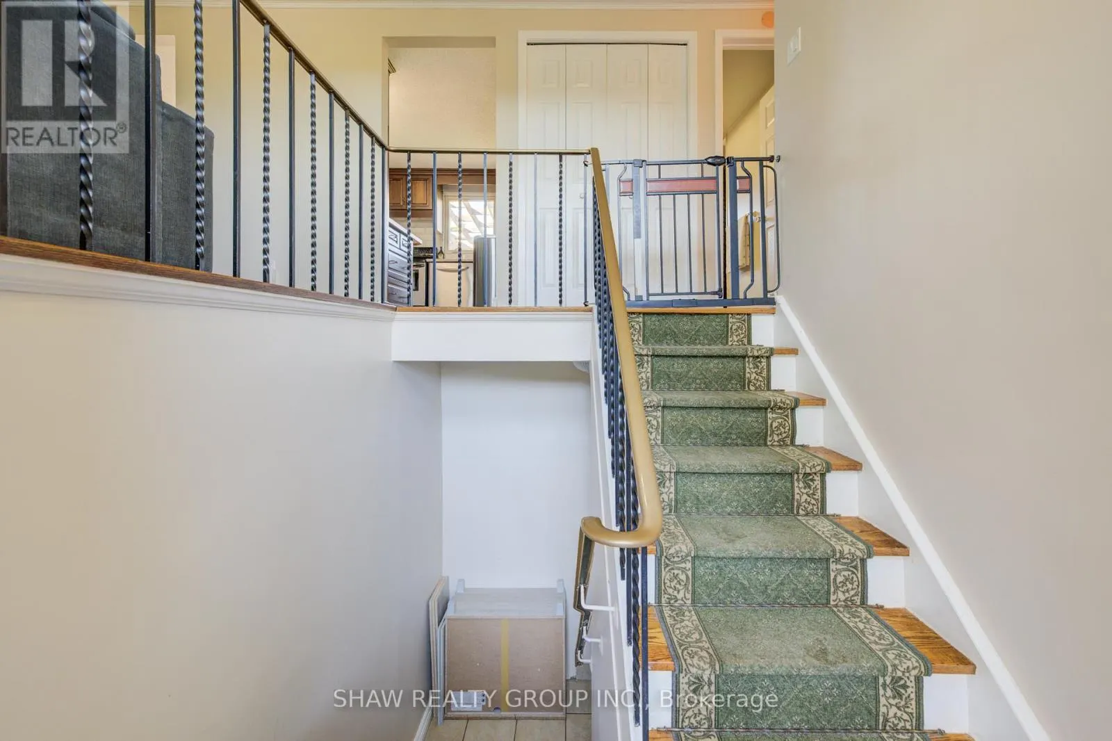 5888 WELLINGTON ROAD