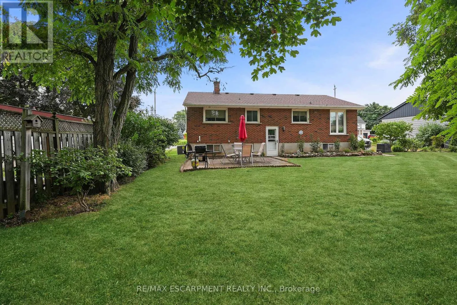 11 KELSON AVENUE N
