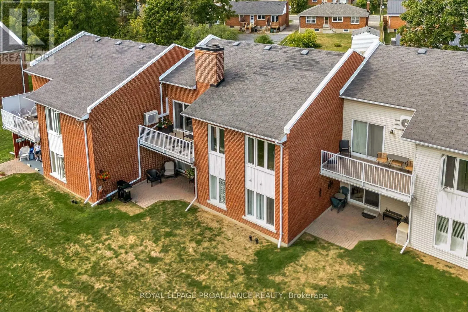 12 - 179 HERCHIMER AVENUE, #12