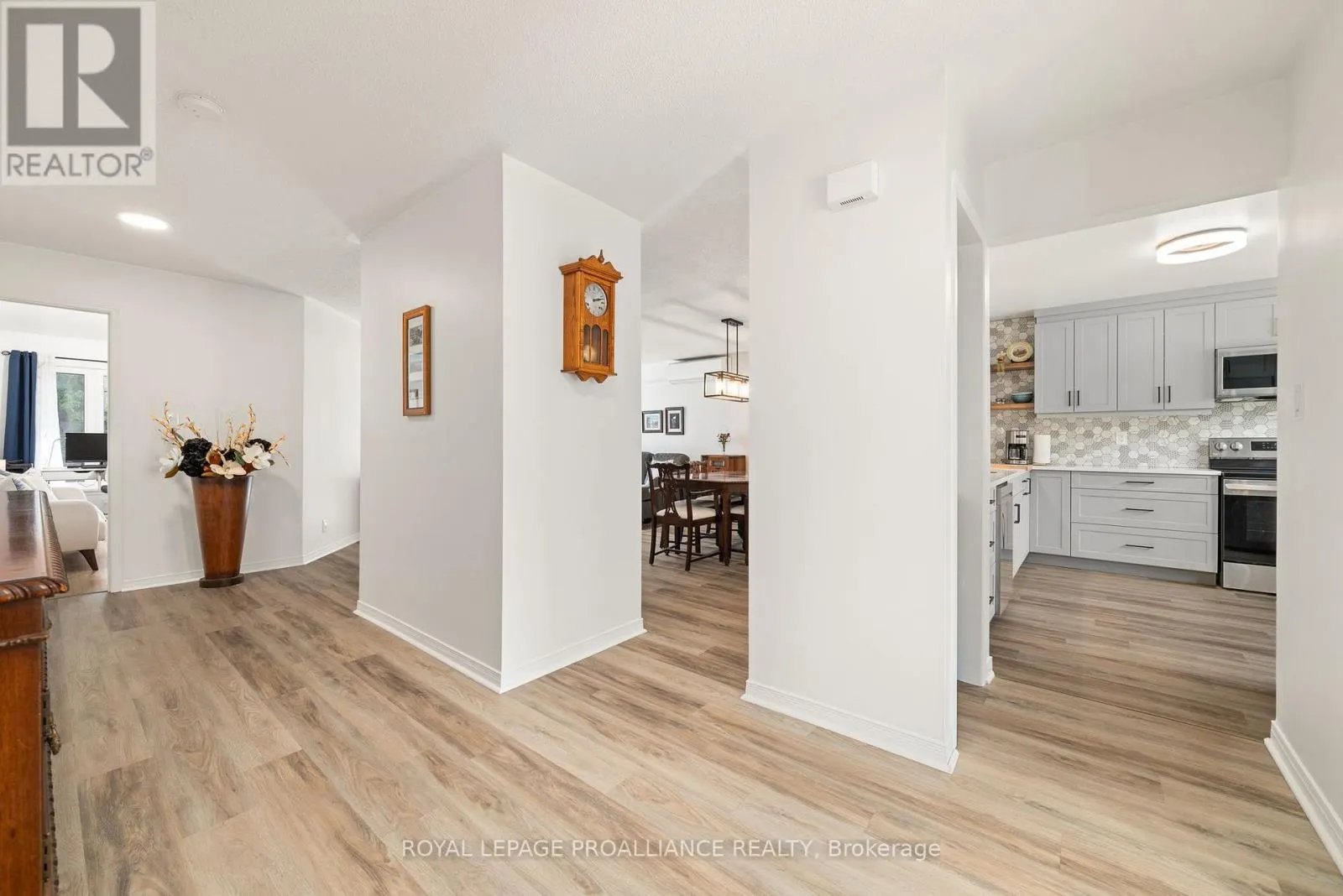 12 - 179 HERCHIMER AVENUE, #12