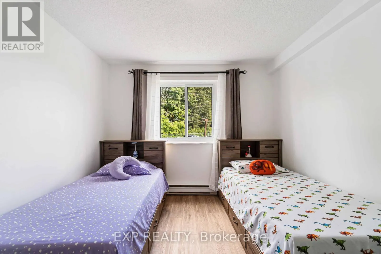 3 - 1035 CARTIER BOULEVARD