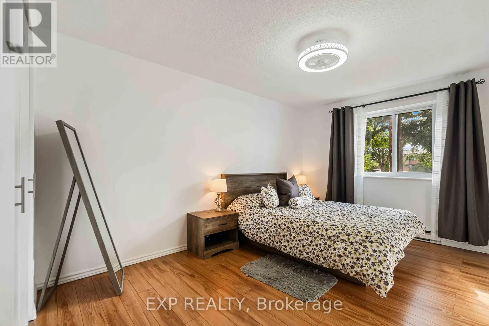 3 - 1035 CARTIER BOULEVARD