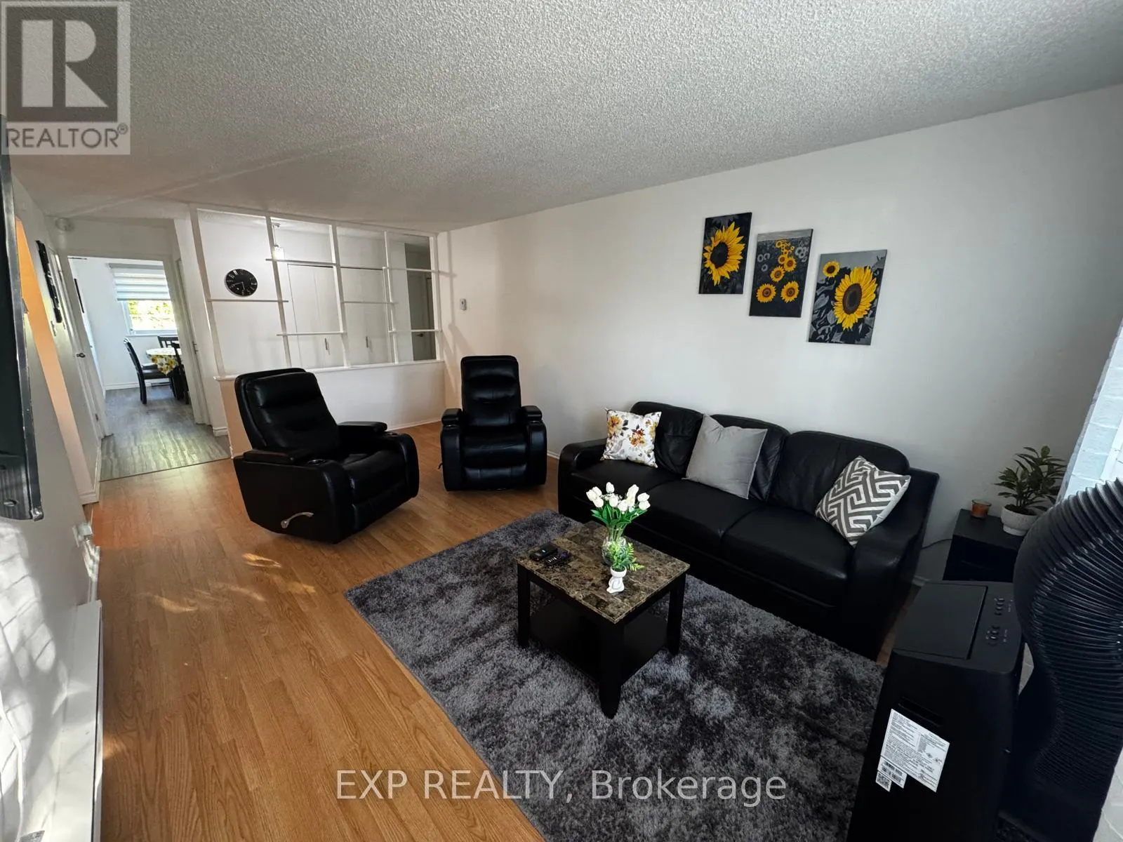 3 - 1035 CARTIER BOULEVARD
