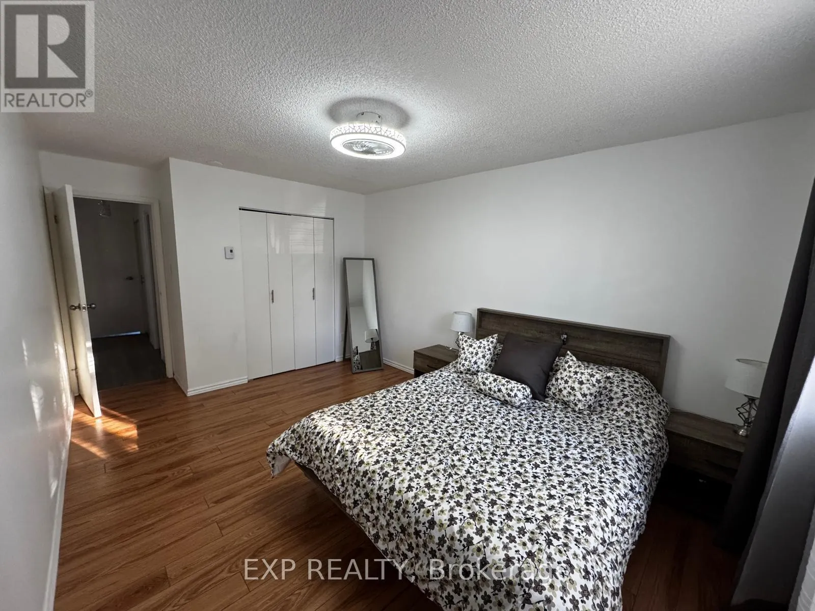 3 - 1035 CARTIER BOULEVARD