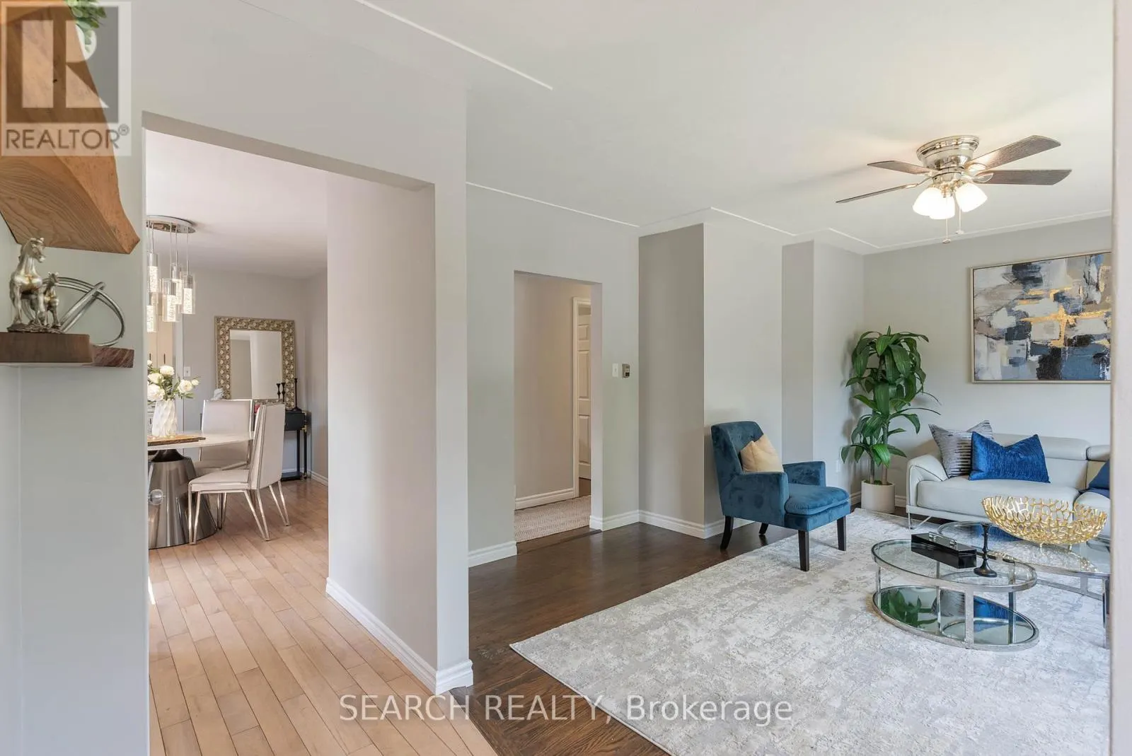 82 SOUTHMOOR DRIVE