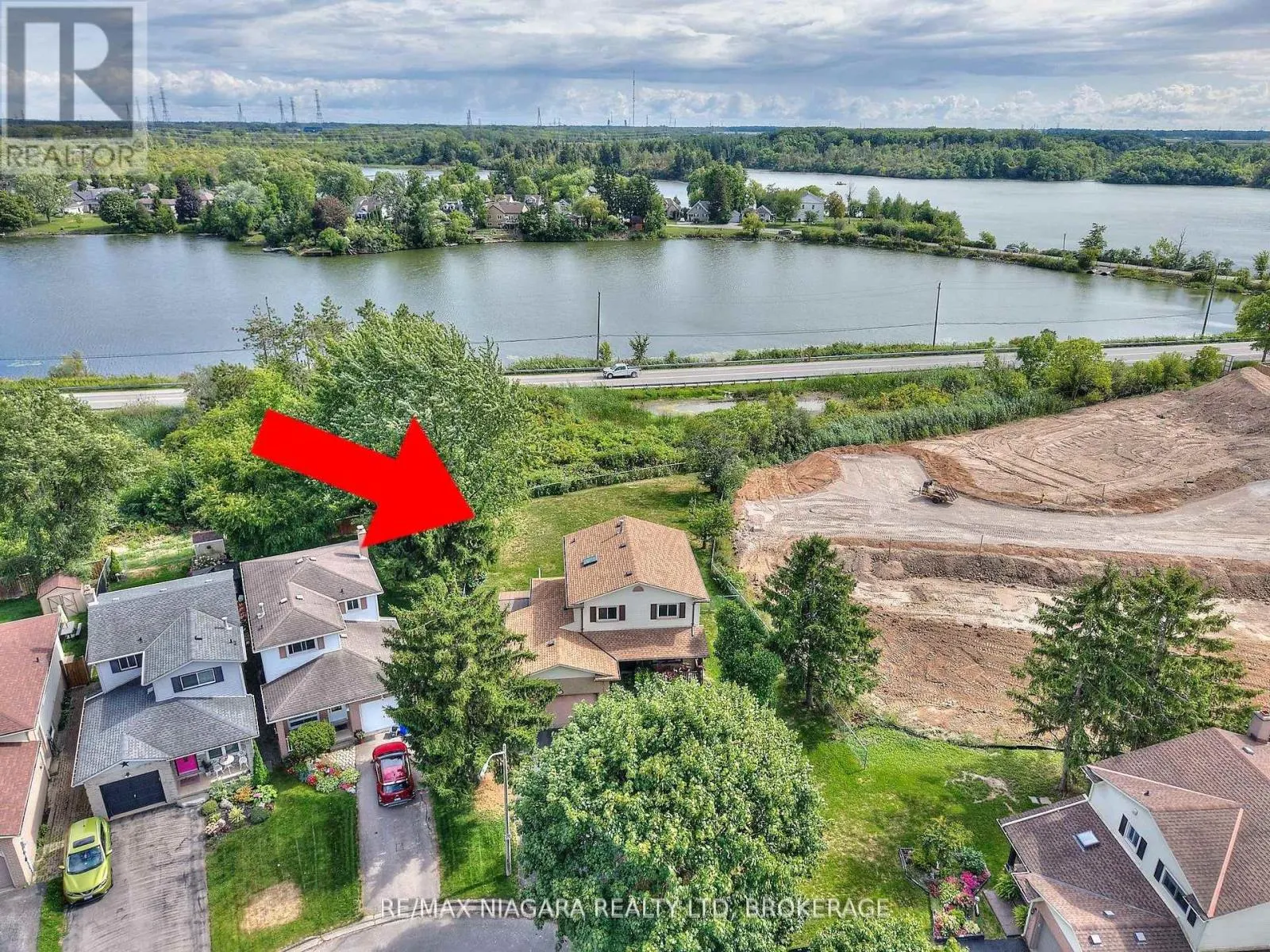12 LAMPMAN CRESCENT