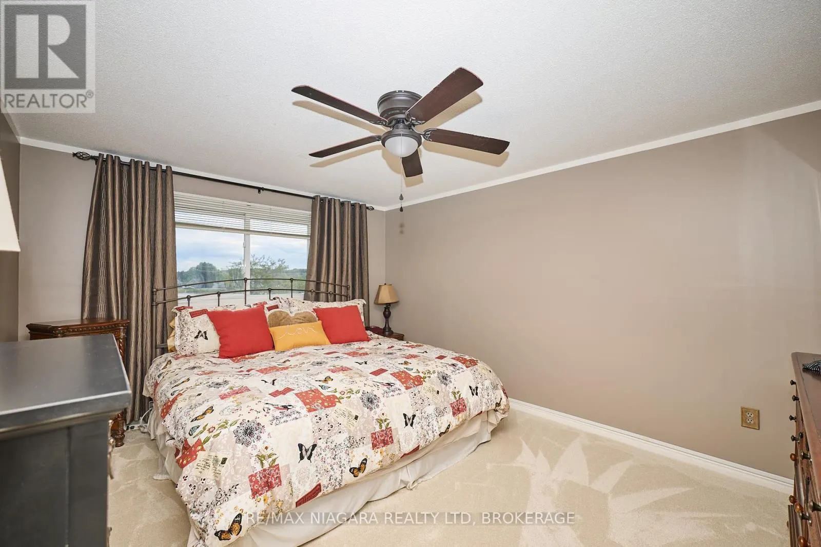 12 LAMPMAN CRESCENT