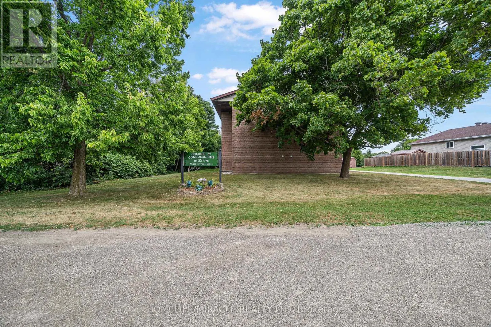 305 - 323 MAIN STREET W