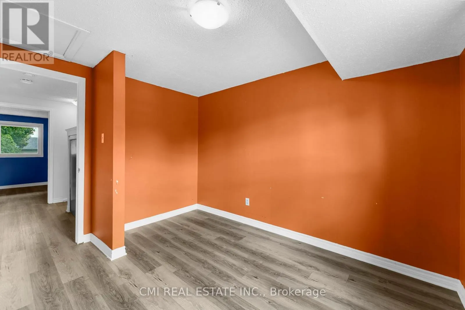 99 - 2570 SOUTHVALE CRESCENT