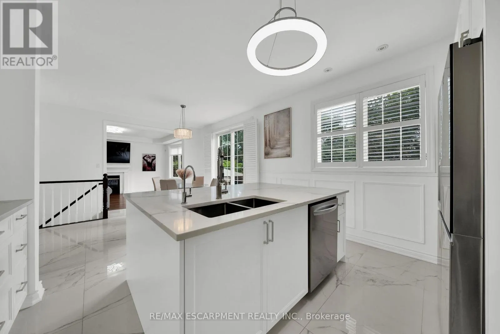 48 MONTREAL CIRCLE