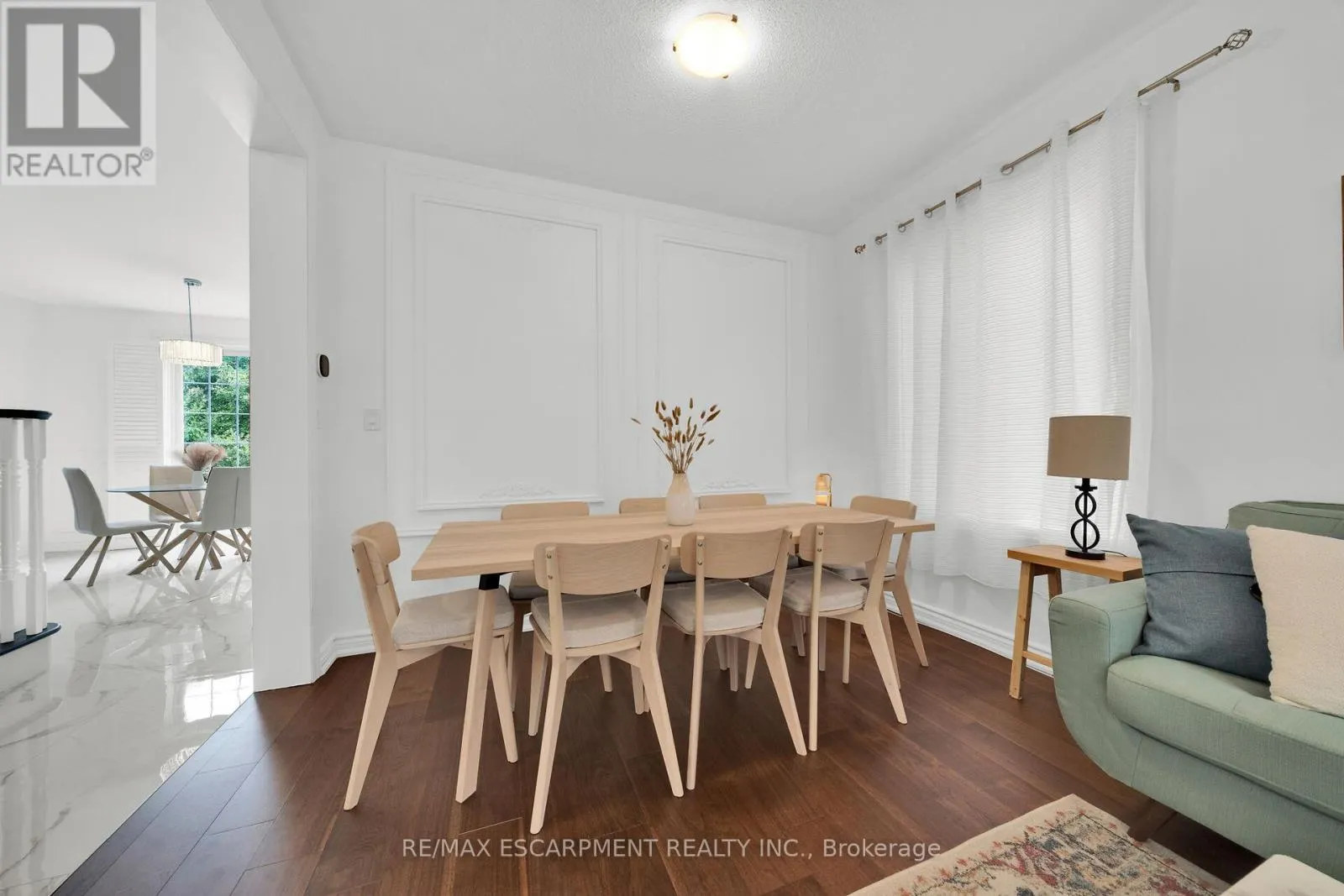 48 MONTREAL CIRCLE