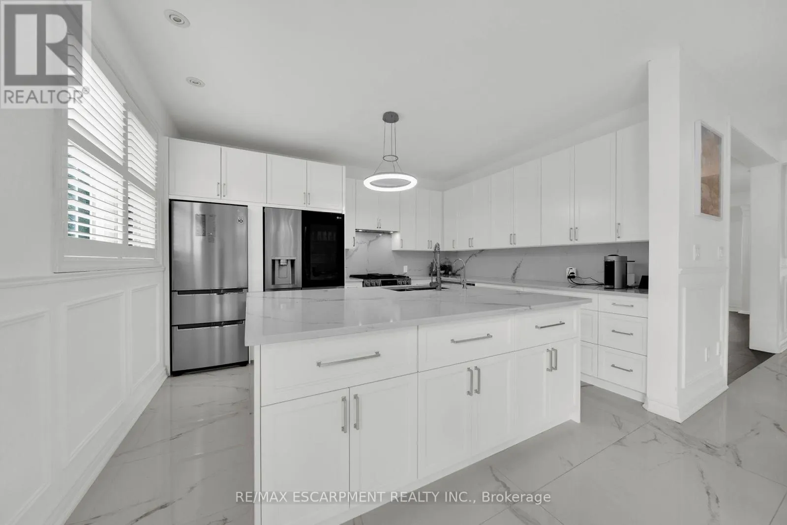 48 MONTREAL CIRCLE