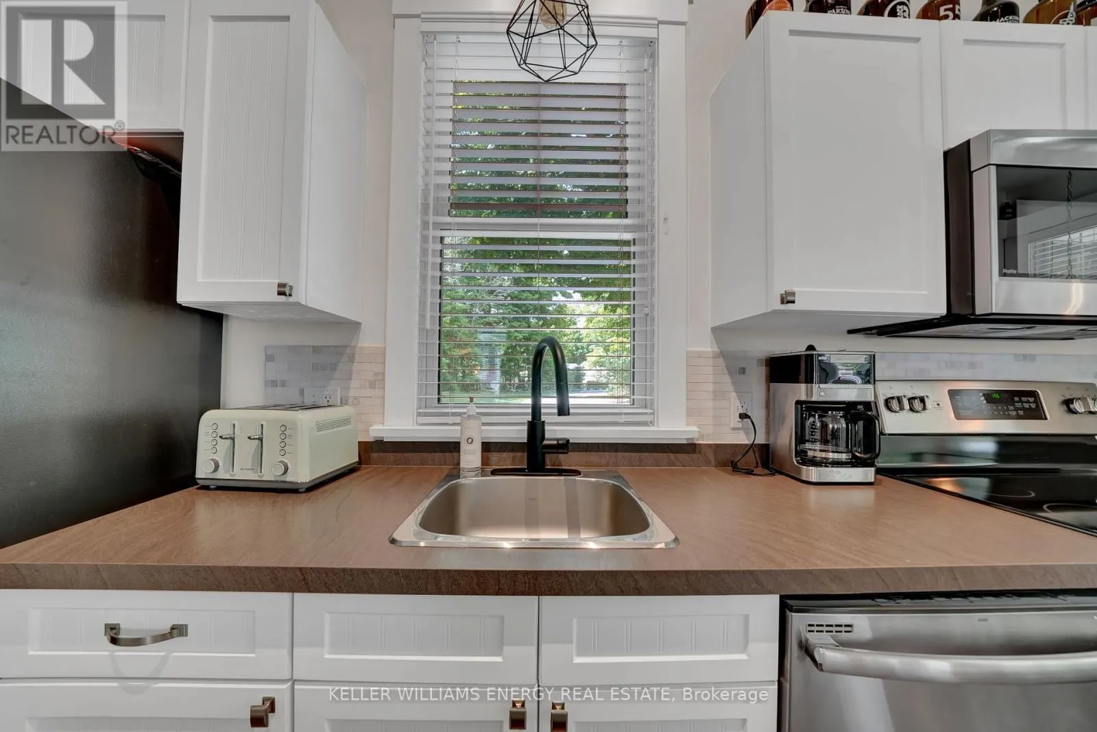 2 PINE FOREST LANE