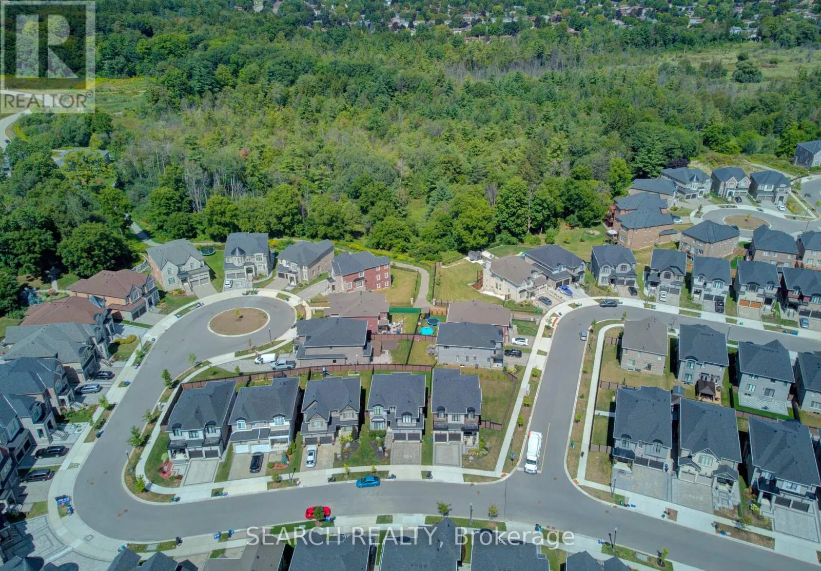 900 PONDCLIFFE COURT