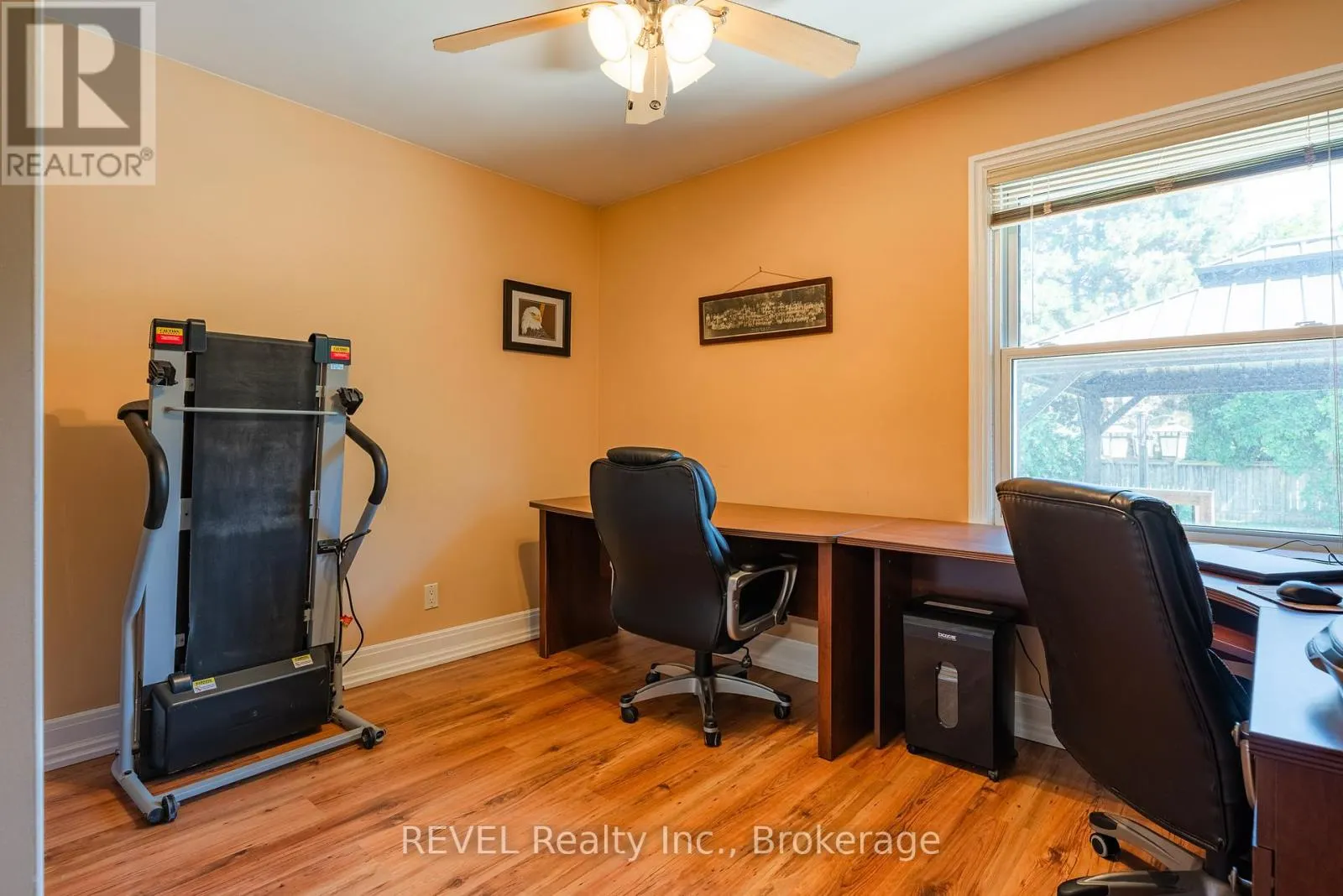 42 DUNKELD AVENUE