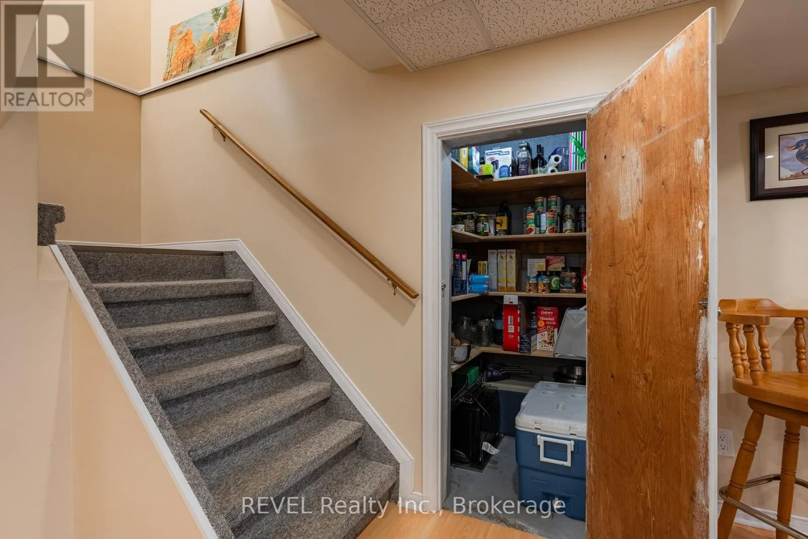 42 DUNKELD AVENUE