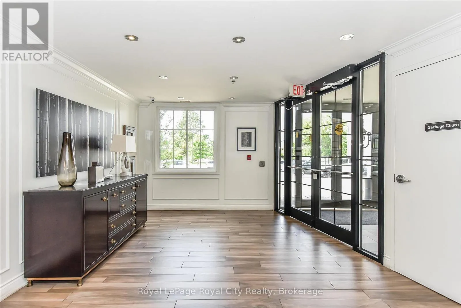 122 - 1440 GORDON STREET, #122