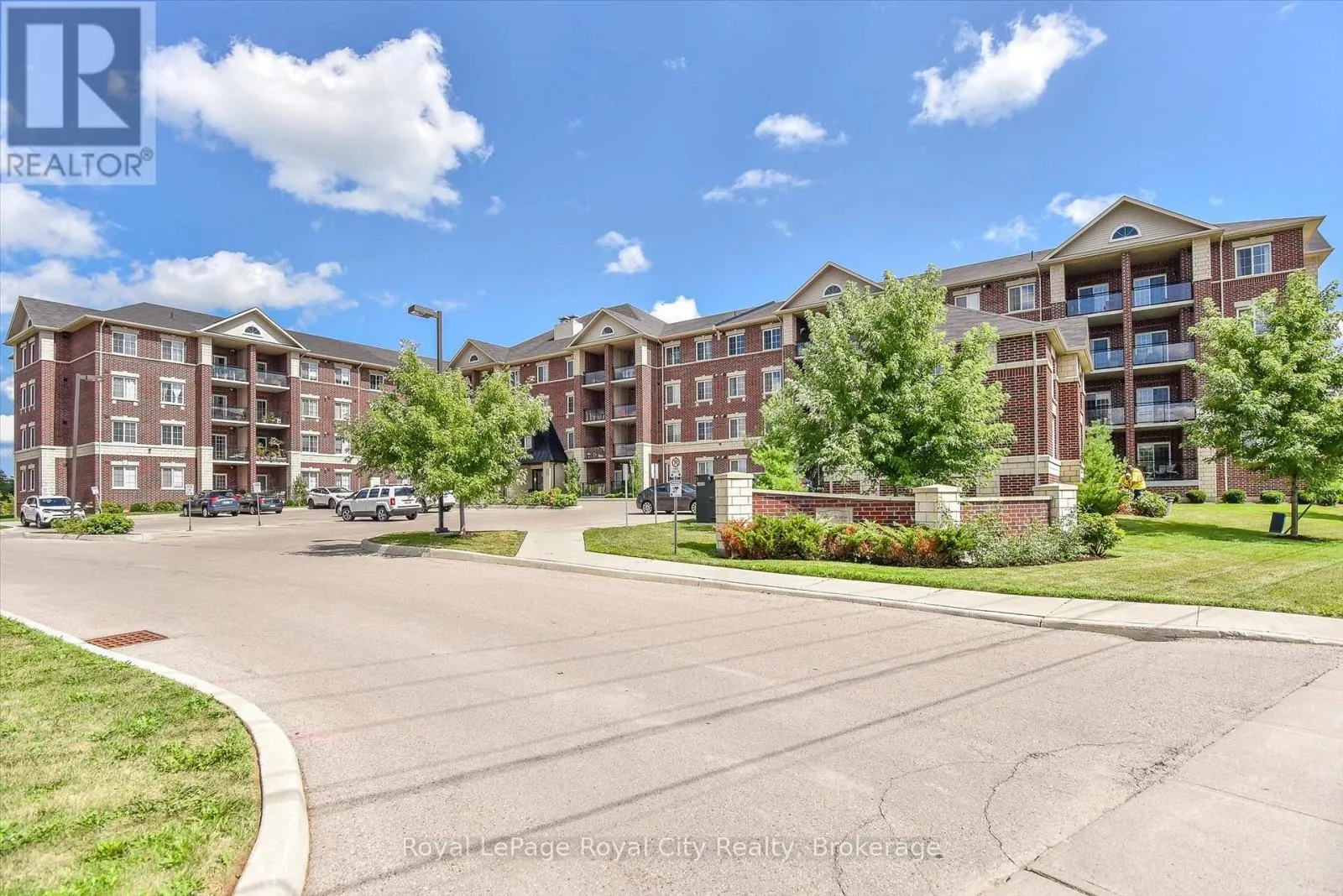 122 - 1440 GORDON STREET, #122