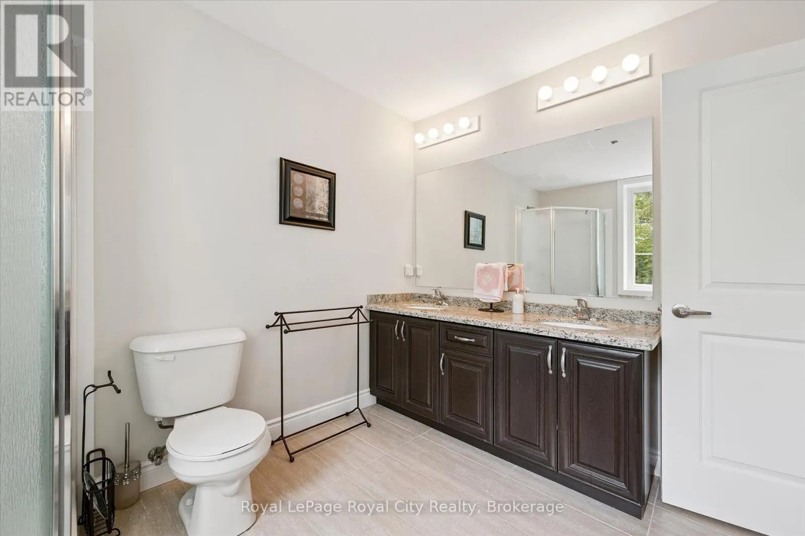 122 - 1440 GORDON STREET, #122